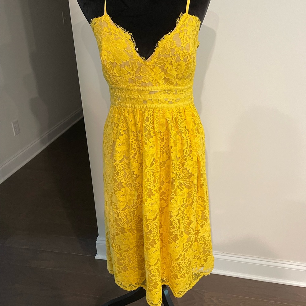 - Beautiful lace maxi dress by Lulus